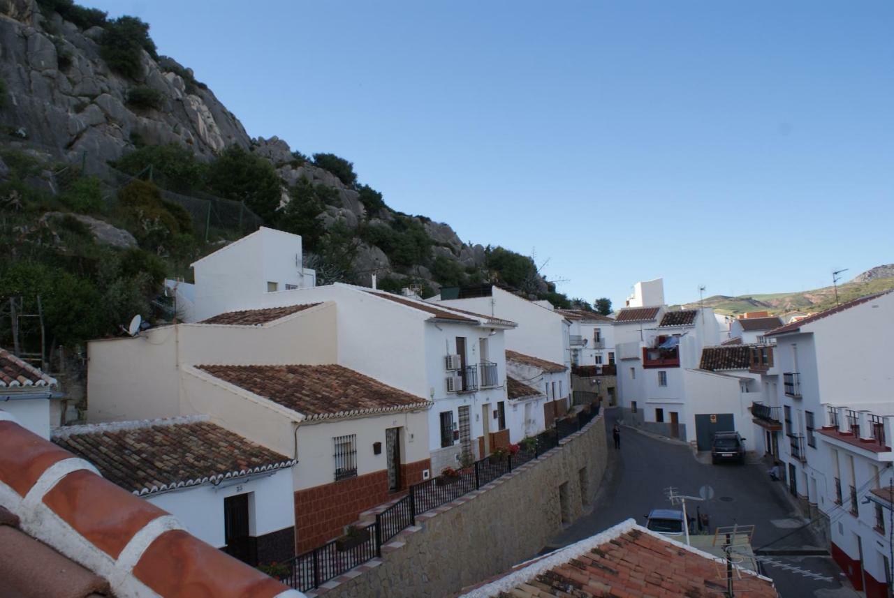 Гостевой дом Casa Angelita Caminito Del Rey, Duplex Con Terraza En El Centro De Andalucia Valle de Abdalagis Экстерьер фото